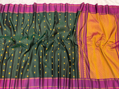 Handloom Gadwal Gap Border Pattu Saree-AM-GPS-GREEN-011